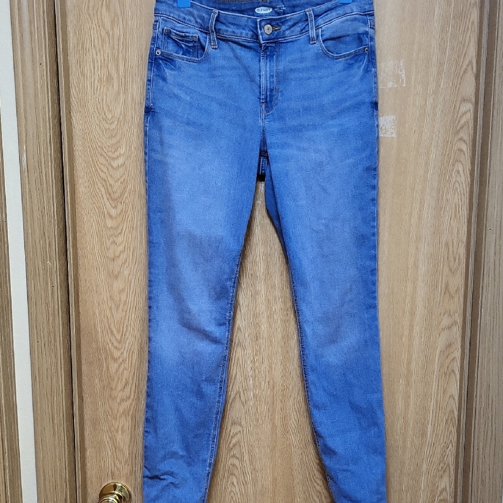 Women's Blue Jeans, Old Navy, Super Skinny, Mid Rise.